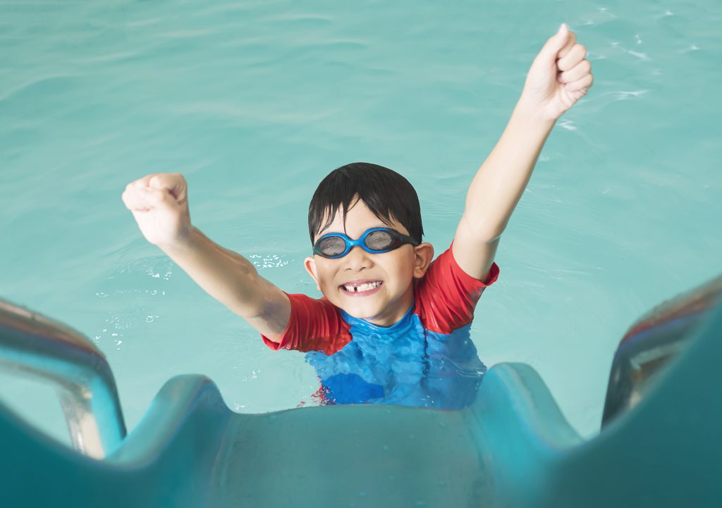 Escola de natação SJC 6 benefícios que vão te incentivar 